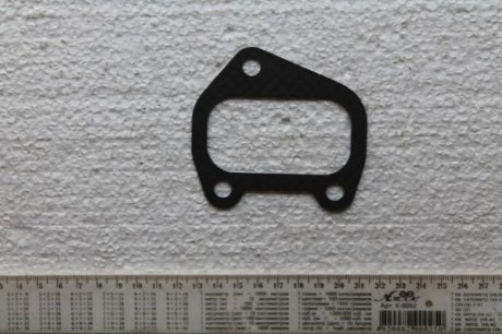Прокладка коллектора из листового металла в комбинации с паронитом AJUSA 13047500 (фото 1)