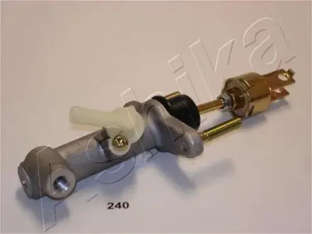 Цилиндр сцепления главный ASHIKA 9502240
