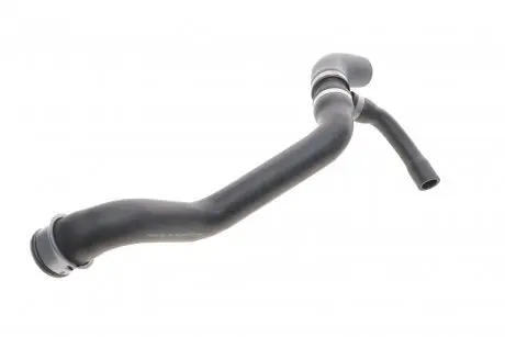 Патрубок системи охолодження MB M-class (W164) 05-11 (снизу) AUTOTECHTEILE 110 5005