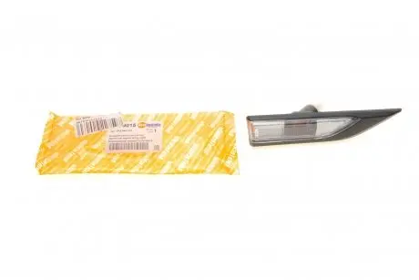 Повторитель поворота на крыло VW Caddy IV 16-20 (R) AUTOTECHTEILE 394 9015