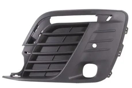 Решітка бампера передн Лів (з отвором для галогенних фар, з отворами для парктроніка, пластик, чорн) PEUGEOT TRAVELLER 04.16- BLIC 5703050562913P