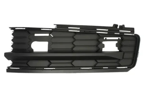 Решітка бампера передн Прав (з отворами для парктроніка, пластик, чорн) SKODA KODIAQ 03.17-12.18 BLIC 5703057528912P