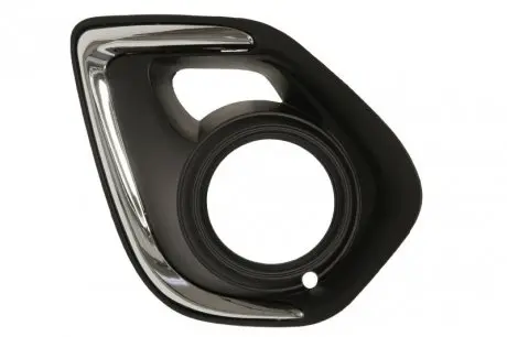 Решітка бампера передн Прав (з отвором для галогенних фар, пластик, хром/чорн) MITSUBISHI ASX 01.13-10.16 BLIC 6502073751912P