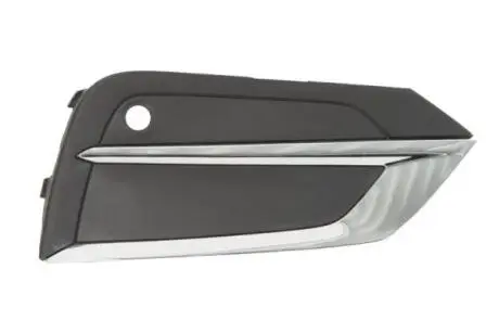 Решітка бампера передн Прав (з хром.смугою, з отворами для парктроніка, пластик, хром/чорн) VOLVO XC60 II 03.17-12.22 BLIC 6502079058914P