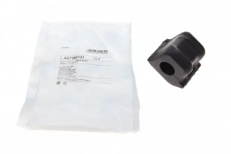 Втулка стабилизатора (переднего) Toyota RAV 4 III 06- (d=23mm) (R) BLUE PRINT ADT380131