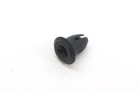 Кліпса f21/f07 BMW 51 31 8 150 943