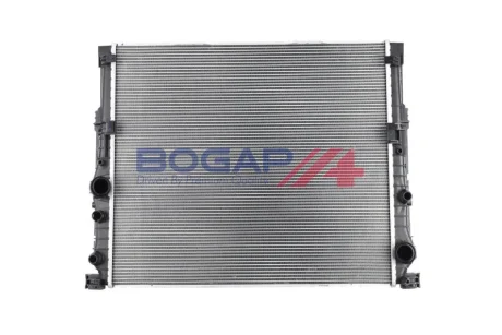 Радіатор охолодження N63 BOGAP B4210144