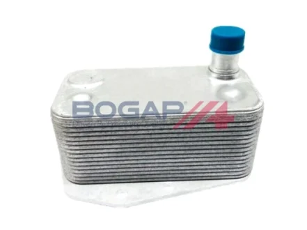 Радіатор масляний Land Rover Freelander I 01-06 BOGAP E4222100