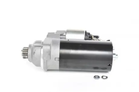 Стартер BOSCH 0 001 123 018