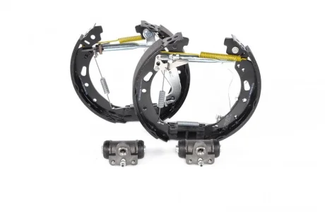 Комплект барабанного гальма (колодки, циліндр, пружинки) MAZDA 2 1.3-1.6D 07.07-06.15 BOSCH 0204114681