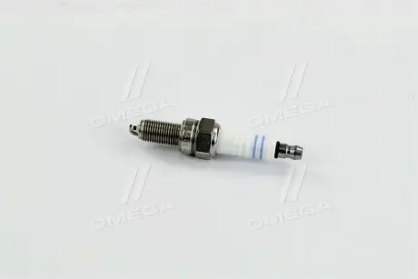 Свеча зажигания Alfa Romeo 146/147/156/166 1.6-2.0 97-06 BOSCH 0 242 040 502