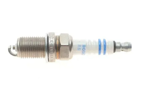 Свічка запалювання Toyota Camry 91-01 BOSCH 0 242 235 667