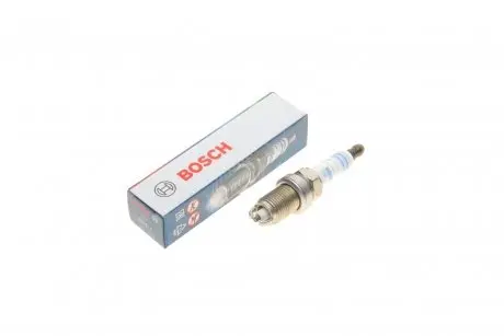 Свічка запалювання VW T4/VW Caddy III/ Renault Kangoo/Audi A6 87- (Plus Yttrium) BOSCH 0 242 235 668