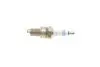 Свеча зажигания (к-кт 4шт) VW T4/T3/Passat/LT (28-35)/Golf II/III/Caddy 0.9-2.5 65- BOSCH 0 242 235 909 (фото 3)