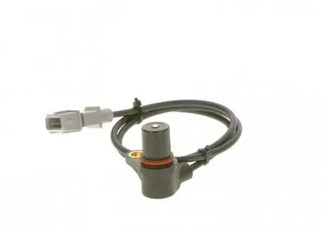 Датчик оборотов двигателя BOSCH 0261210139