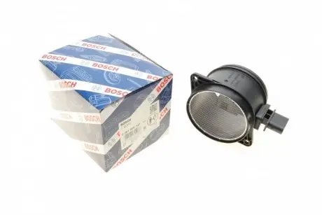 Расходомер воздуха BMW 3 (E90)/5 (E60)/X3 (E83)/X5 (E70) 04-13 M57/N47 BOSCH 0 281 006 147