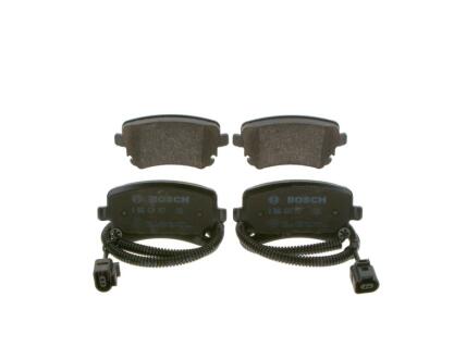 Комплект гальмівних колодок BOSCH 0 986 424 057