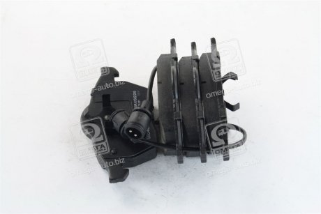 Колодки тормозные (передние) Audi 100 90-94/Audi A6 94-97 (+датчики)) BOSCH 0 986 460 937 (фото 1)