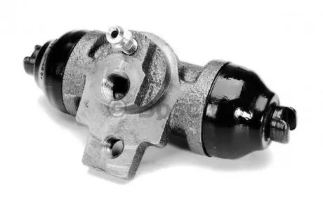 Цилиндр тормозной (задний) VW T4 90-03 BOSCH 0 986 475 935