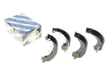 Колодки тормозные (задние) Peugeot 106/206/306/Renault Clio/Laguna 93- (барабаны) (203.2x38) BOSCH 0 986 487 585