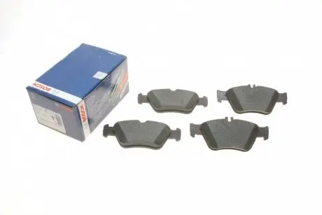 Колодки гальмівні (передні) MB E-class (W210)/C-class (W202) 95-02 BOSCH 0 986 494 002