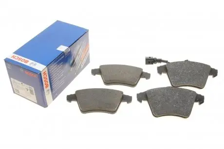 Комплект тормозных колодок (передних) VW Multivan/T5 03-/T6 15- (с датчиком) BOSCH 0 986 494 203