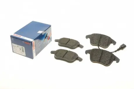 Колодки тормозные (передние) Audi Q3 11-18/VW Passat Tiguan 07-18/Sharan 10-(+датчик)) BOSCH 0 986 494 372