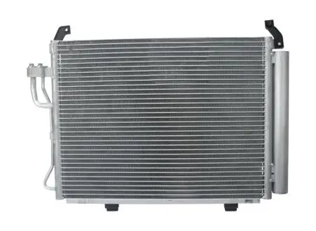 HYUNDAI Радіатор кондиціонера (конденсатор) i10 I 1.0-1.2 08- BOSCH 1986AD2231