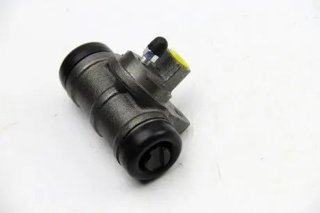 Цилиндр тормозной рабочий BSG BSG 30-220-009