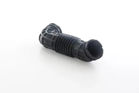 Патрубок інтеркулера TRANSIT 1.8 02-13 BSG BSG 30-720-323
