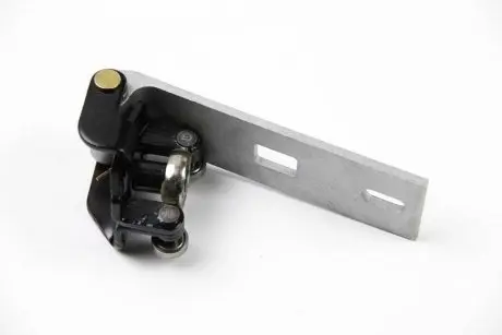 Ролик зсувних дверей (середній) Transit 86-00 (з кроншт.) BSG BSG 30-975-010