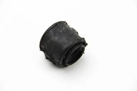 Втулка стабілізатора перед. BSG BSG 70-700-025
