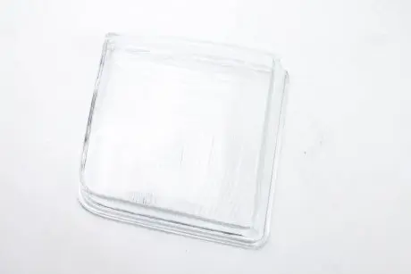 Стекло фары LT 96-06. BSG BSG 90-801-003