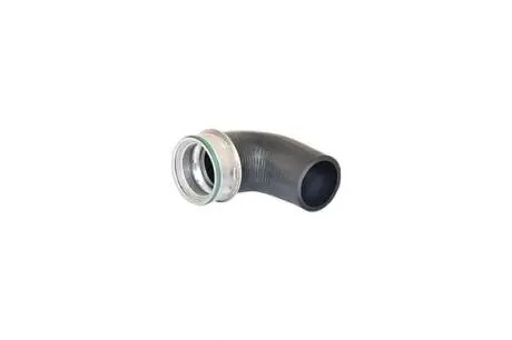 Патрубок интеркулера Audi A4/A6 1.9TDI 00-04 / WV Passat B3 1.9TDI 00-05 BUGIAD 82665