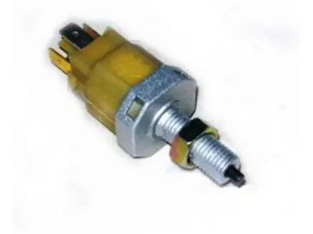 Датчик стоп-сигнала A13 A21 B11 M11 T11 S12 S21 B11-3720010 CHERY A21-3720010