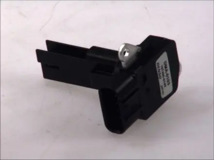 Датчик массового расхода воздуха LAND ROVER/VOLVO Rrover/V60/70/XC60/70 "3,0-5,0 "09>> DENSO DMA0103