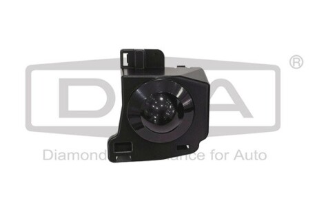 Рамка противотуманной фары правой Audi A4 (16-) DPA 88071864802