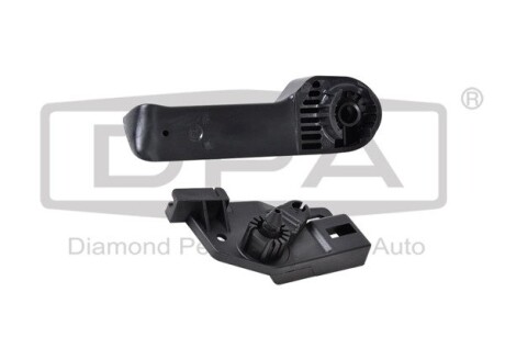 Ручка открывания капота с кронштейном VW Golf,Passat,T5/Skoda Fabia, Octavia/Seat (99-) DPA 88231807702