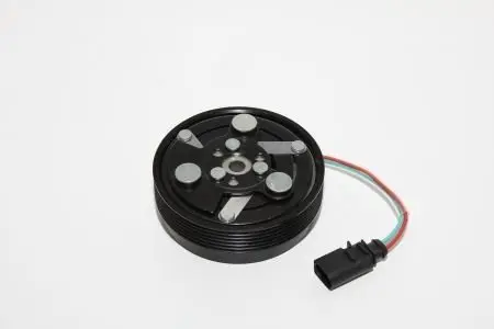 Шкиф кондиционера LKQ 1J0820811M