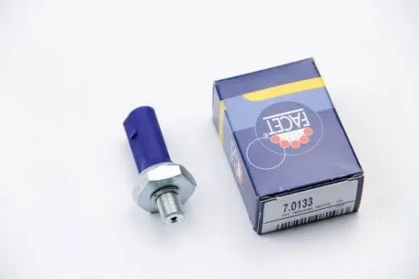 Датчик давления масла LT 2.5TDI (AGX/ANJ/APA/BBE/BBF) FACET 7.0133