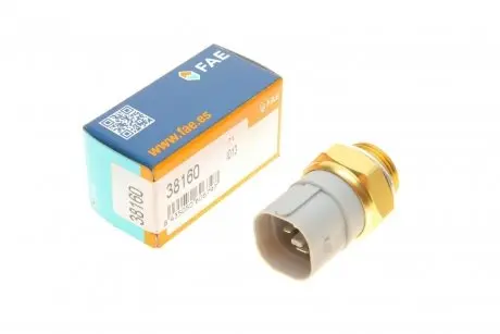 Датчик включения вентилятора VW T4 90-03 (3 конт.) (92-82/87-77°C) FAE 38160