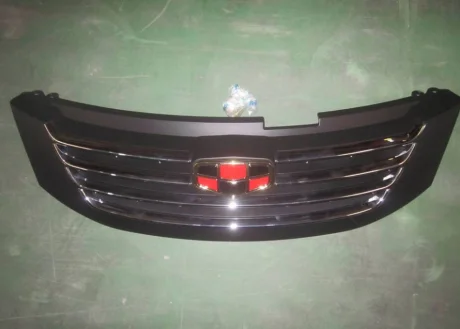 Решетка радиатора EC7 GEELY 1068050205