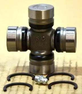 KRZYЇAK MAZDA 323/323C/626, MITSUBISHI L200, NISSAN PICK UP GKN (Lobro) U184