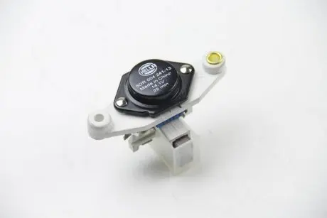 Регулятор генератора MB/VAG 14V (28mm) HELLA 5DR004241-131