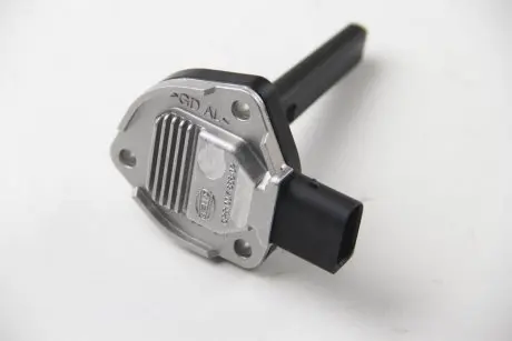 Датчик рівня масла BMW E36/E38/E39/E60/E87/E46/E90/E61 95- HELLA 6PR007868031