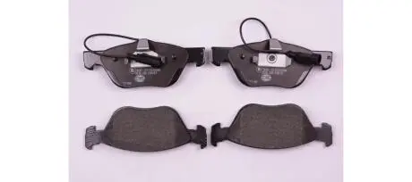 Тормозные колодки, дисковый тормоз.) HELLA 8DB355008611