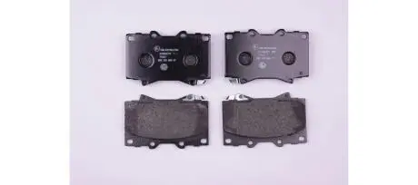 Гальмівні колодки перед. Land Cruiser/Lexus LX 470 98-08 HELLA 8DB355009-371