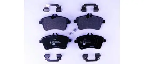 Гальмівні колодки, дискове гальмо (набір) HELLA 8DB355010331