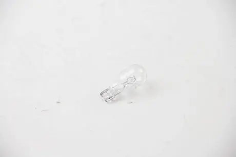 Автолампа T15 12V 16W W16W HELLA 8GA008246-001