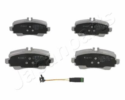 Колодки гальмівні (передні) MB A-class (W168) 97-04 (з пружинками) JAPANPARTS PA0544AF